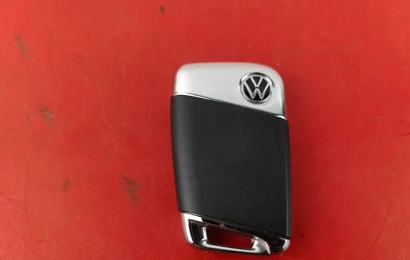 Volkswagen PASSAT B8 Ignition key/card 3G0959752BT