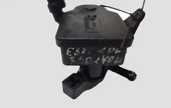 Mercedes-Benz E W212 Intake manifold valve actuator/motor A6421500594Q1 A6421500594
