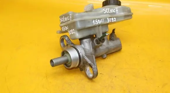 Master brake cylinder