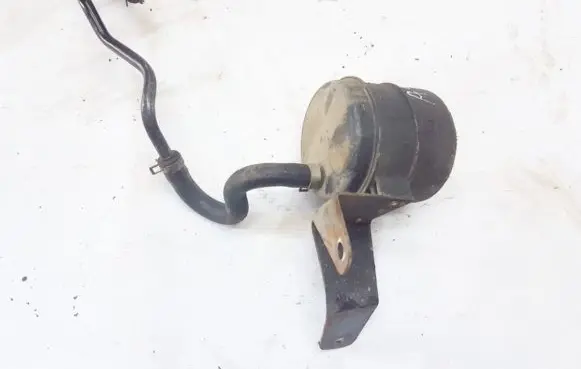 Vacuum air tank