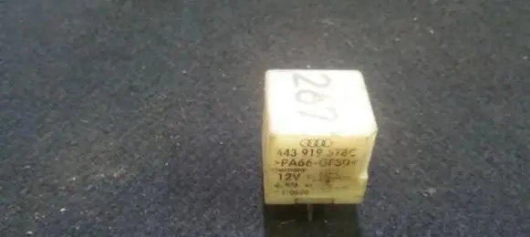 Volkswagen PASSAT B5 Other relay 443919578c 267