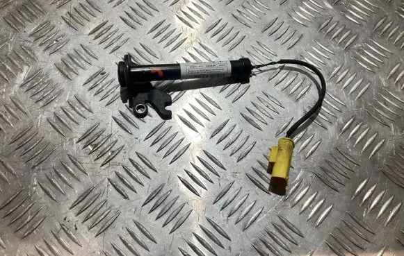 BMW 1 F40 Bonnet Pedestrian Airbag Actuator TM24647