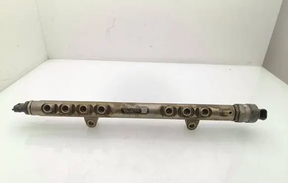 Volvo V60 Fuel main line pipe 30777759 005757L3 0445215025