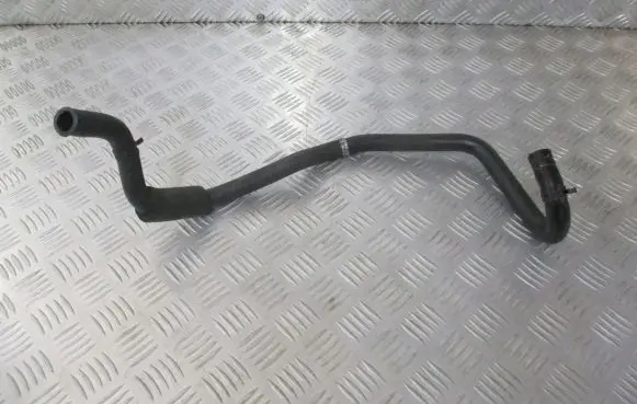 Volkswagen Golf IV Engine coolant pipe/hose