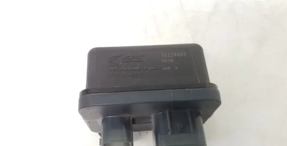 Opel Combo D Glow plug pre-heat relay 55229840