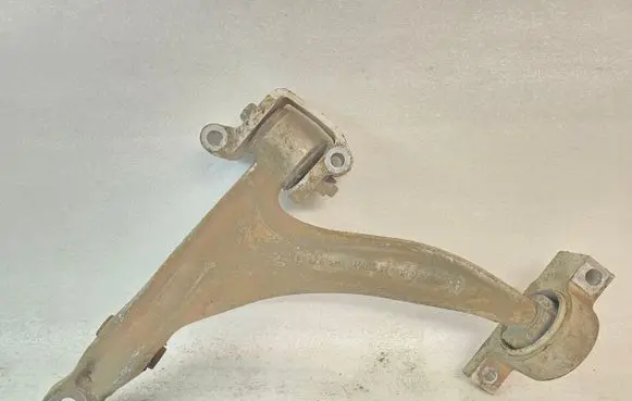 Volvo V60 Front control arm FR8ZA