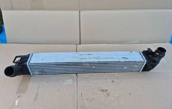 Dacia Duster Intercooler radiator M144144B 8200880552 1100587091
