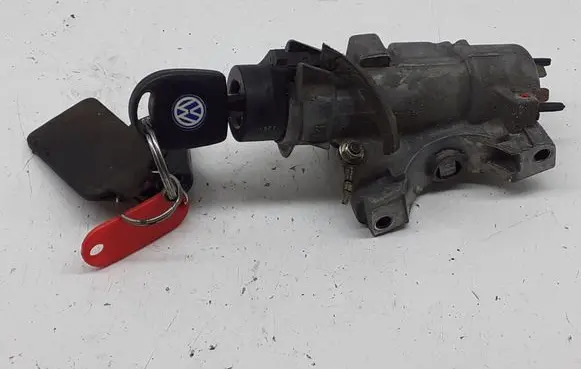 Volkswagen Golf IV Ignition lock 4B0905851B