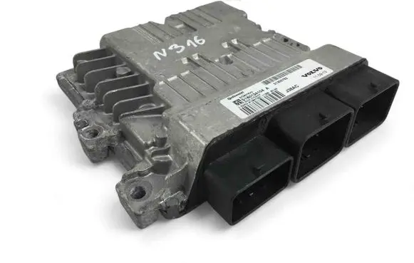 Volvo V70 Engine control unit/module ECU 31355792 S180134104A