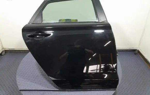 Hyundai i30 Rear door