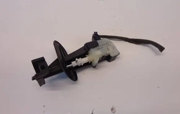 Volvo XC70 Fuel tank cap lock 30762423