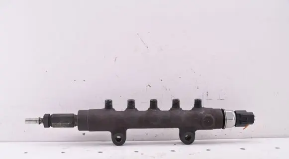 Fuel main line pipe