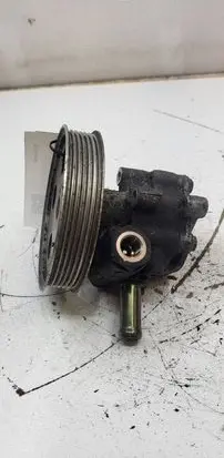 Audi A4 S4 B7 8E 8H Power steering pump 06B145255