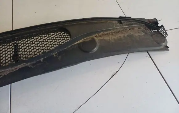 Peugeot Partner Wiper trim 9680568877
