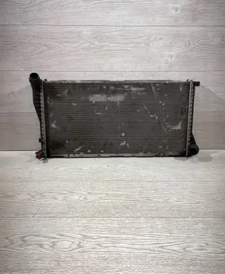 BMW 5 E39 Coolant radiator 22473459 7787907