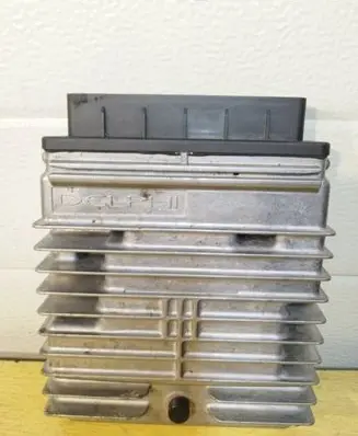 Ford Focus Engine control unit/module 2M5A12A650PE R0411C004F 12220510