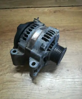 Toyota Avensis T250 Generator/alternator 270600G011 1042104521