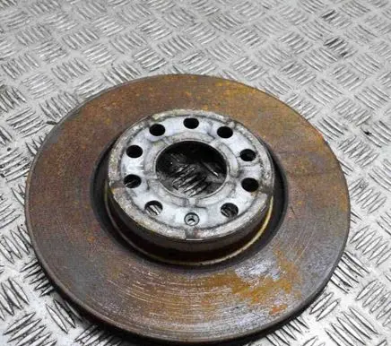 Volkswagen Golf VII Front brake disc