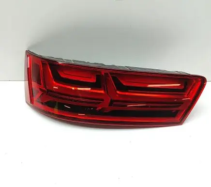 Audi Q7 4M Rear/tail lights 4M0945093M