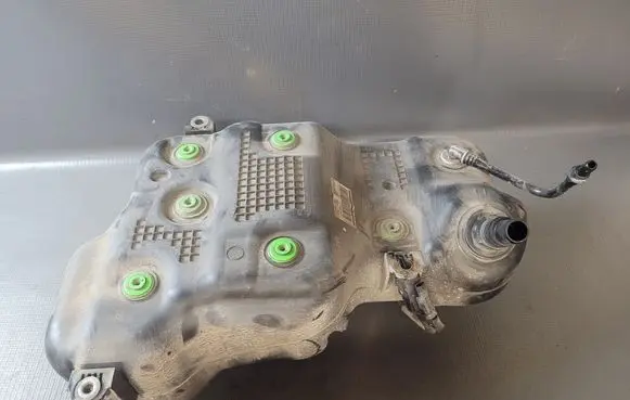 KIA Sportage AdBlue liquid reservoir 31500D7900 31510g9000