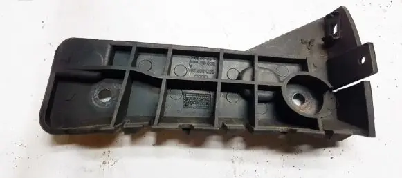 Audi A4 S4 B7 8E 8H Front bumper mounting bracket 8E0807284
