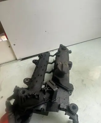Peugeot 206 Rocker cam cover 39055