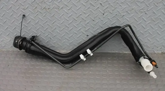 Fuel tank filler neck pipe