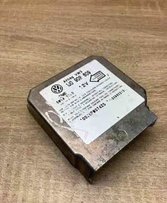 Volkswagen Golf IV Airbag control unit/module 1J0909609