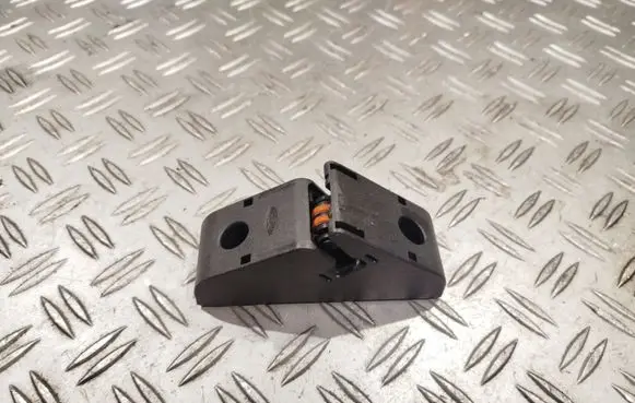 Loading door lock