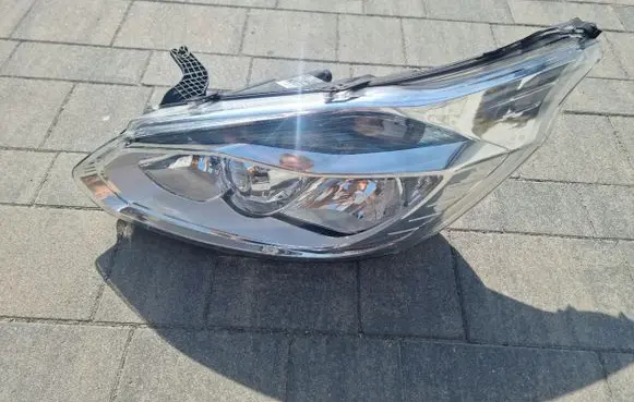 Ford Focus Headlight/headlamp