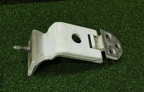 Renault Master III Loading door upper hinge 844000013R