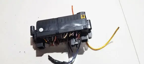 Citroen Xsara Picasso Fuse box set 289028 9635518280