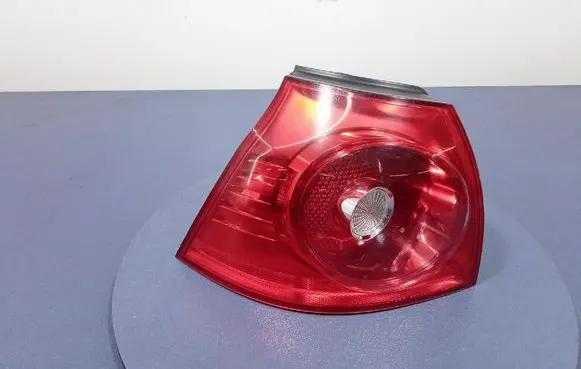 Volkswagen Golf V Rear/tail lights 284990