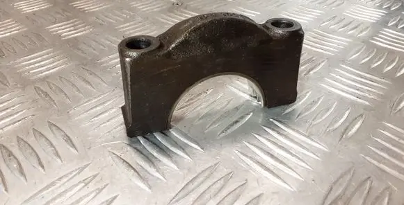 Volkswagen PASSAT B6 Crankshaft Holder 028103C