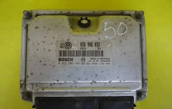 Volkswagen Golf IV Engine control unit/module 036906032 0261206140