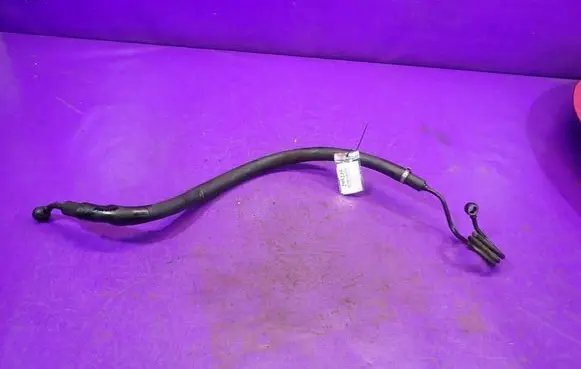 Volkswagen PASSAT B5.5 Power steering hose/pipe/line 