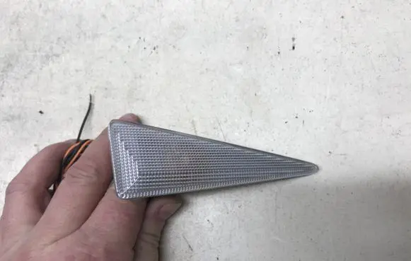 Renault Scenic II - Grand scenic II Front fender indicator light