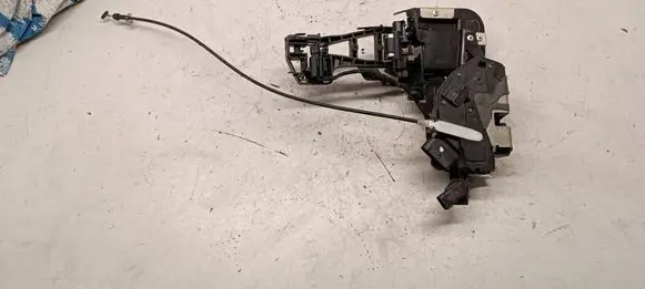 Ford Ranger Front door lock CM5AA21812CB A066070