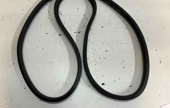 Mazda CX-3 Rubber seal rear door 