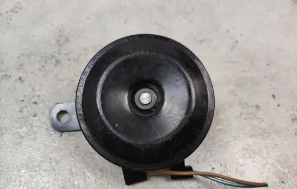 Mercedes-Benz ML W164 Horn signal A1645420120