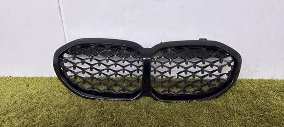 BMW 1 F40 Front grill 7450961 5a39369