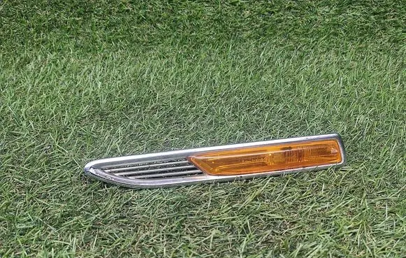 Ford Mondeo MK IV Front fender indicator light 7S7113K354BD