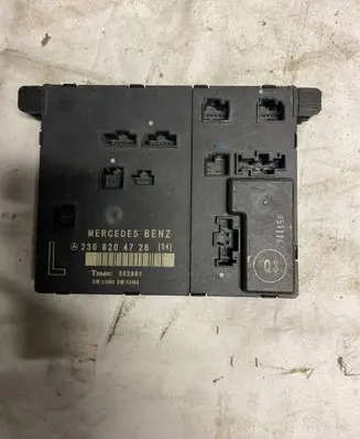Mercedes-Benz SL R230 Door control unit/module 2308204726 352801