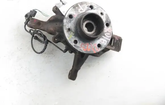 Renault Scenic III - Grand scenic III Front wheel hub spindle knuckle 