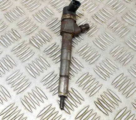 Opel Astra J Fuel injector 0445110327