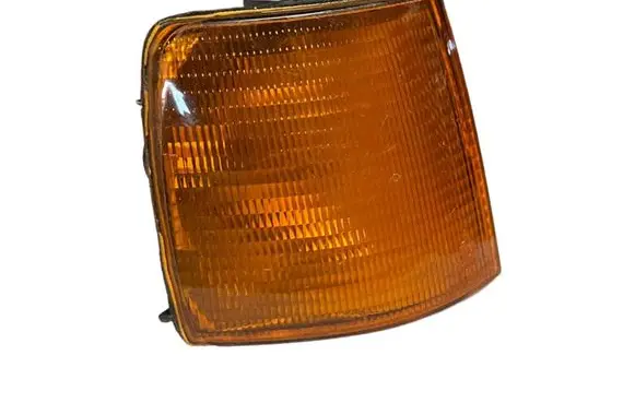 Volkswagen PASSAT B3 Front indicator light 183313 1833BB 010374