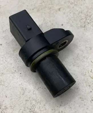 BMW 3 E46 Camshaft position sensor 7518628 25916010