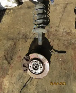 Peugeot 2008 I Front wheel hub spindle knuckle