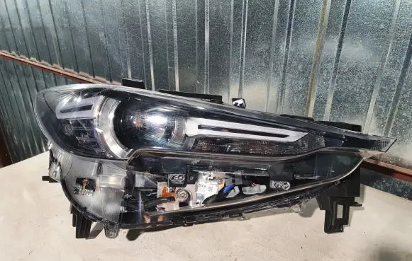 Mazda CX-5 Headlight/headlamp