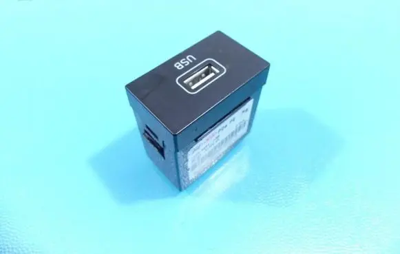 USB socket connector